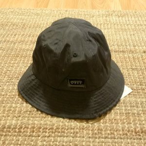 NWT OBEY splash bucket hat